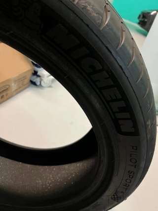 Neumático Michelin R19 Acoustic