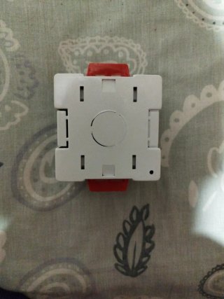Caja universal para mecanismo eléctrico