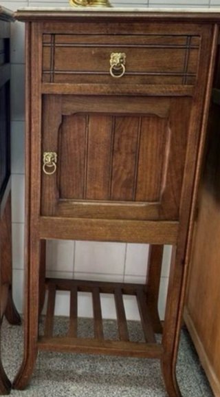 2 Comodini Antichi in Legno con Marmo