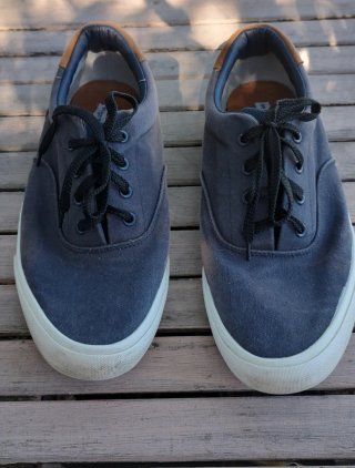 Zapatos casuales azul marino y marrón