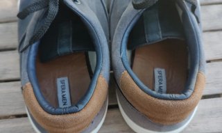 Zapatos casuales azul marino y marrón