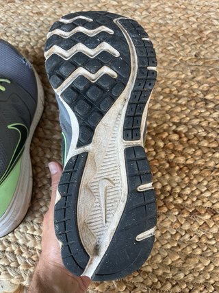 Zapatillas Nike grises y verdes talla 43