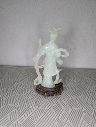 Figura estilo jade mujer china