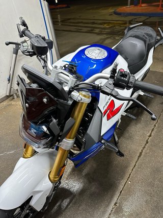 BMW F900R Naked