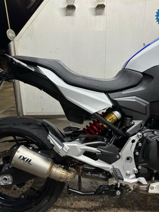 BMW F900R Naked