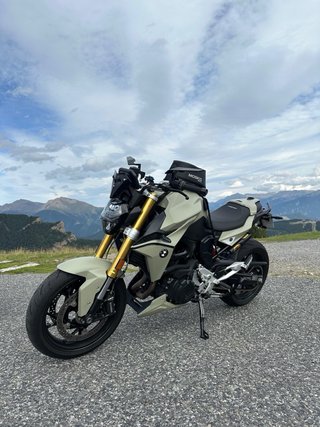 BMW F900R Naked
