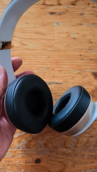 Auriculares Beats Solo Wireless Dorados