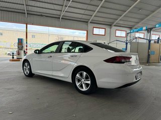 Opel Insignia Sports Tourer 1.6 CDTI S&S Turbo D Selective 100 kW (136 CV)