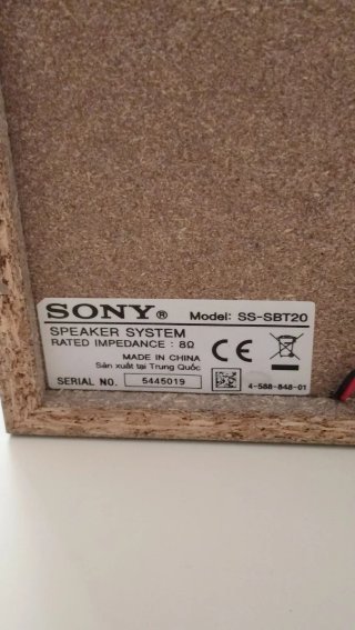 Equipo de música Sony negro y plateado