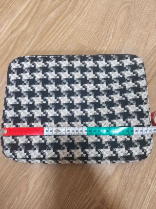 Funda para portátil con estampado pata de gallo