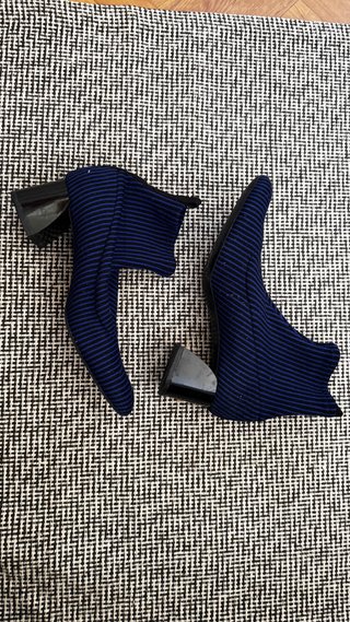 Botines Zara Tejido Elástico Azul y Negro
