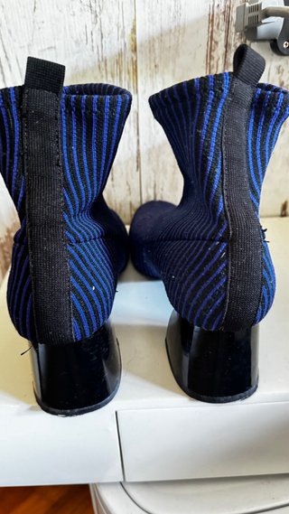 Botines Zara Tejido Elástico Azul y Negro