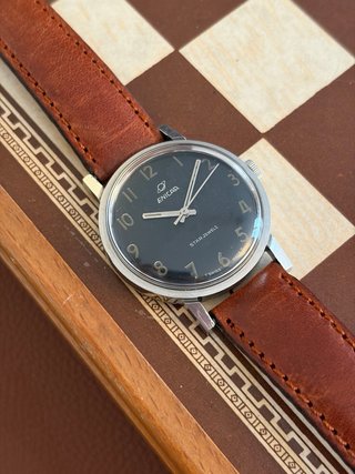 Orologio vintage Enicar Star Jewels black dial