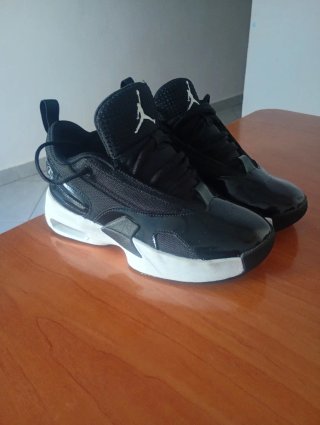 Zapatillas Nike Shox R4 Negras Talla 37,5