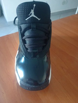 Zapatillas Nike Shox R4 Negras Talla 37,5