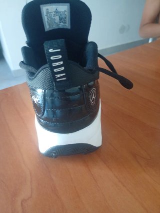 Zapatillas Nike Shox R4 Negras Talla 37,5