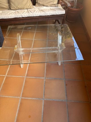 Mesa baja cristal y metacrilato