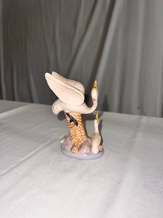 Figura cerámica cisnes