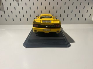 Maqueta Ferrari F50 Amarillo 1995 Burago