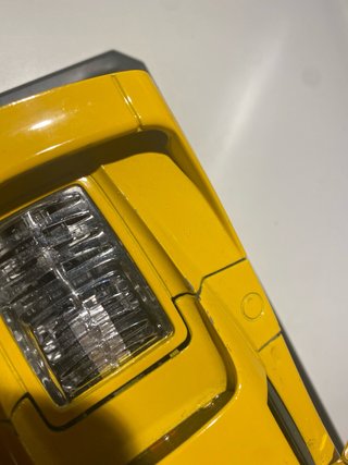 Maqueta Ferrari F50 Amarillo 1995 Burago