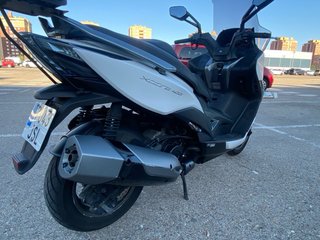 Kymco Xciting 400i Maxi Scooter