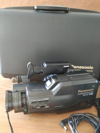 Videocámara Panasonic MC20 VHS
