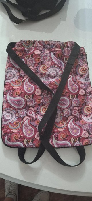 Mochila ajustable estampado Paisley