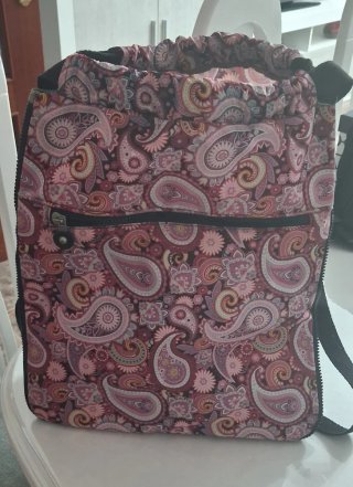 Mochila ajustable estampado Paisley