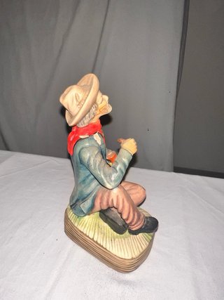 Figura cerámica hombre sombrero vaquero