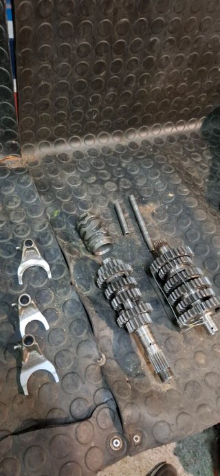 Despiece Motor Honda CR 125 cilindro caja cambios