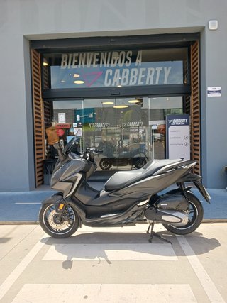 Honda Forza 125 Gris