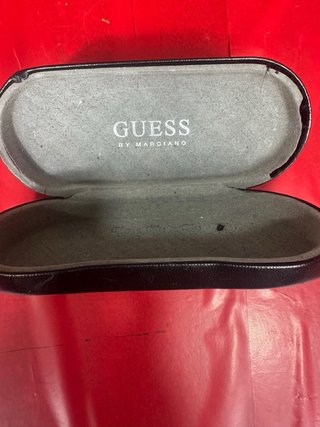 Estuche Gafas Guess by Marciano Negro