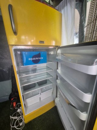 Nevera Zanussi Amarilla Vintage