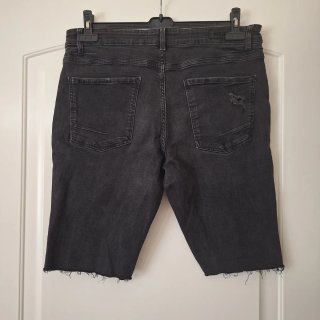 Bermuda jeans uomo Pull&Bear neri strappati