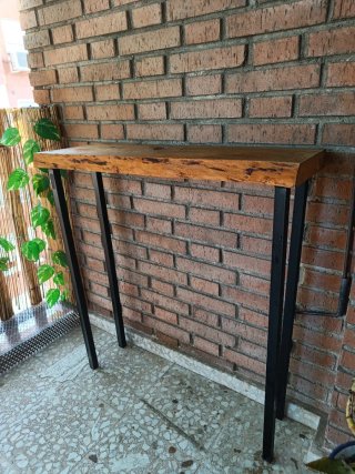 Mesa alta madera y hierro Medidas 85x80x23