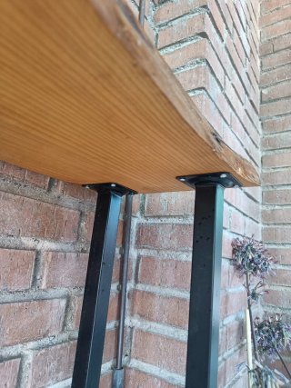 Mesa alta madera y hierro Medidas 85x80x23