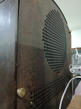 Radio Telefunken Capilla Negra y Roja
