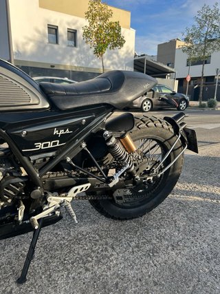 FB Mondial HPS 300 Negra