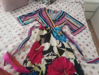 Vestido largo estampado floral y rayas