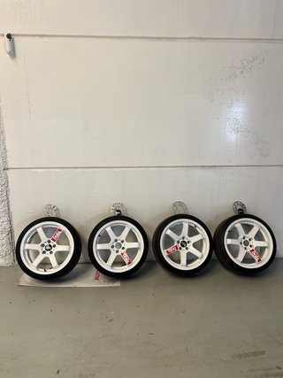 Llantas Bola B1 Blancas + GOMAS