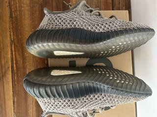 Adidas Yeezy Boost 350 V2 Talla 40