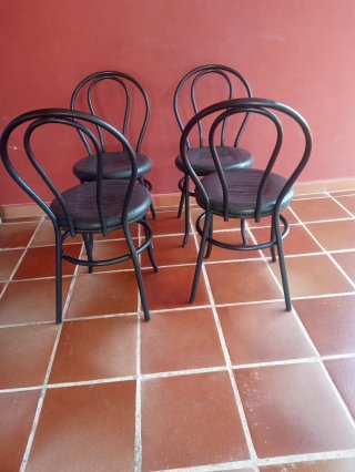 Juego de 4 sillas negras metal terraza
