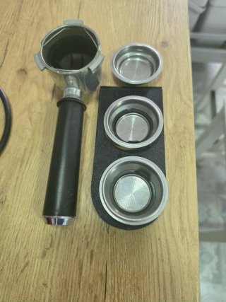 Cafetera DeLonghi Dedica + Molinillo Graef CM 800