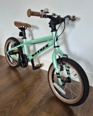 Bici infantil Vitus 14" super ligera como nueva
