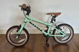 Bici infantil Vitus 14" super ligera como nueva