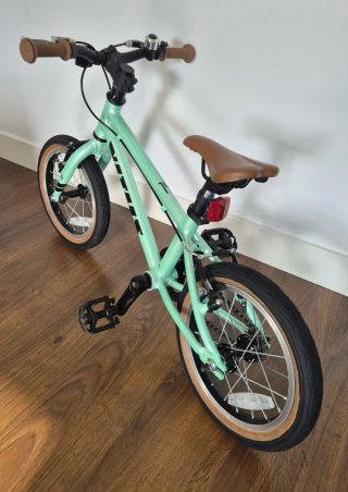Bici infantil Vitus 14" super ligera como nueva