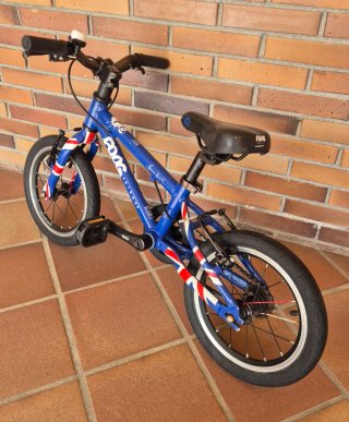 Bici infantil Frog 43 14" ultra ligera como nueva