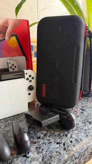 Nintendo Switch OLED Blanca + Accesorios