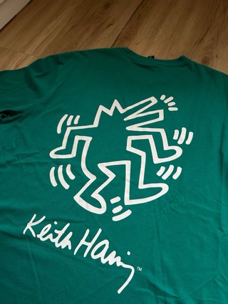 Camiseta verde Keith Haring - H&M