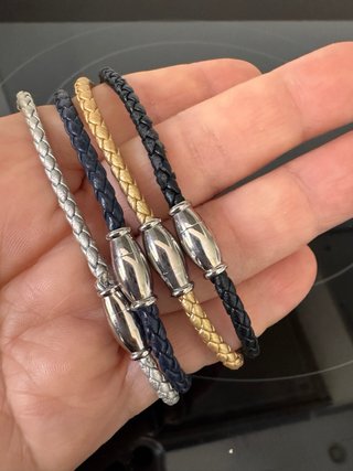 4 Pulseras Cuero con Strass